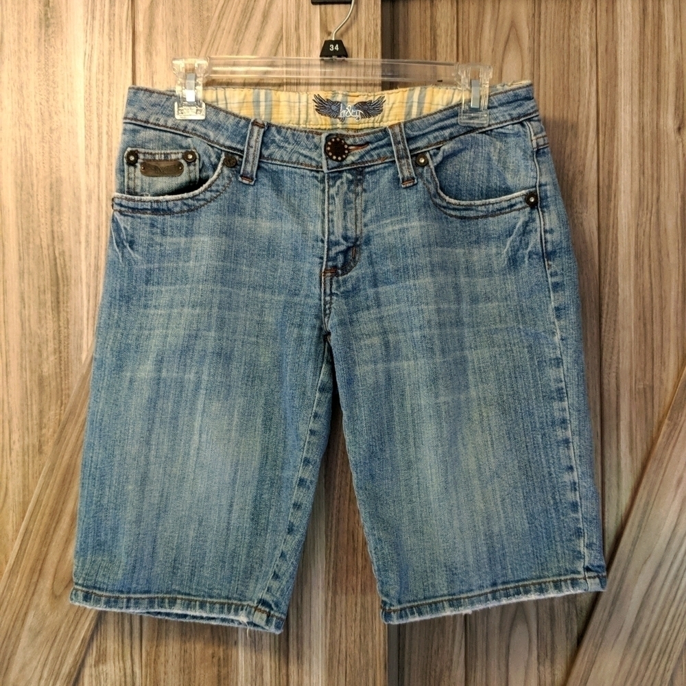 H&G Junior's Embroidered Bermuda Jean Shorts Size 11